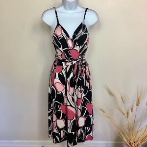 Classic summer spaghetti strap dress. Small pink